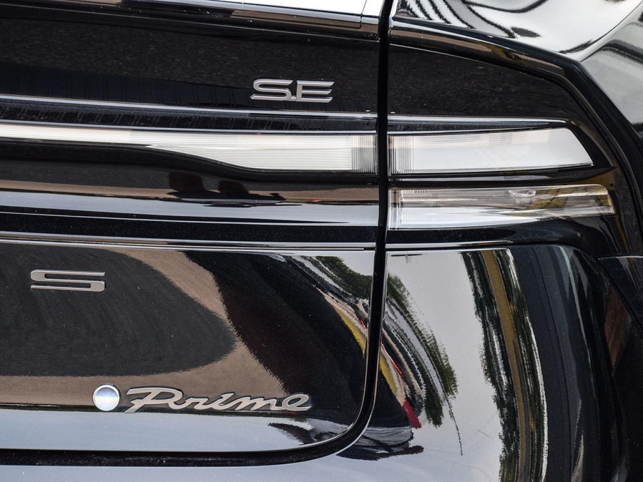 2024 Toyota Prius Prime SE Auto Photo