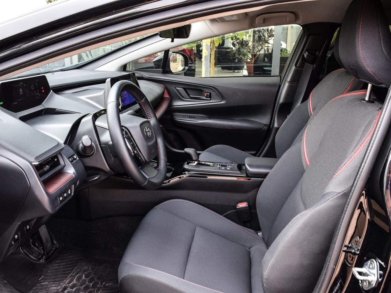 2024 Toyota Prius Prime SE Auto Photo