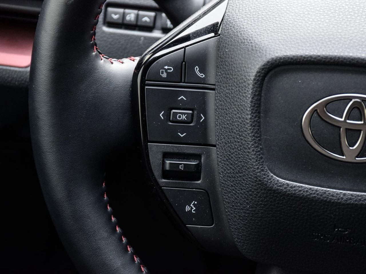 2024 Toyota Prius Prime SE Auto Photo