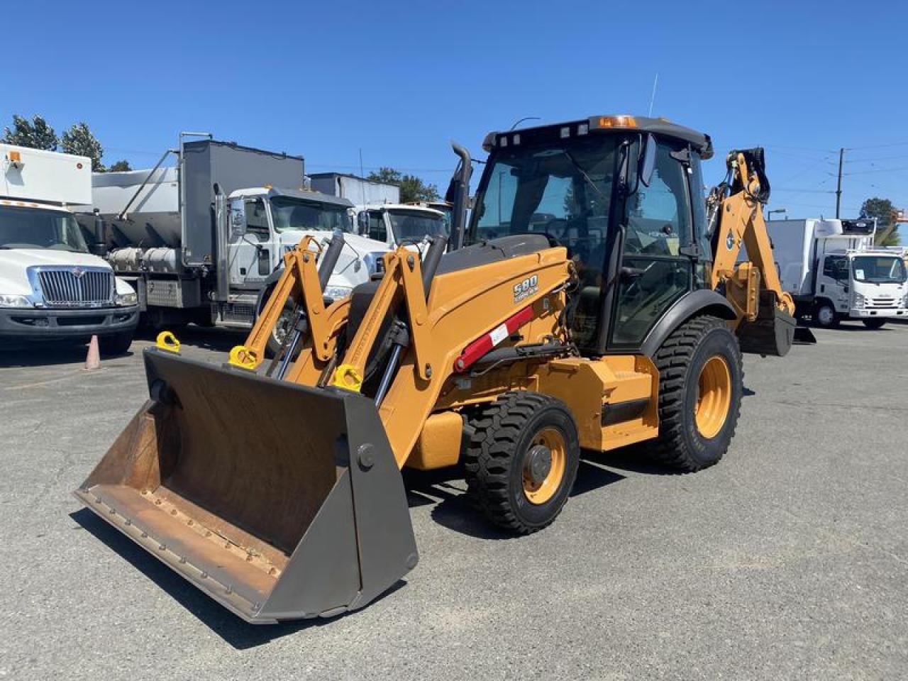 Used 2016 CASE 580 Super N Backhoe Front end Loader 4 Wheel Drive Diesel for sale in Burnaby, BC