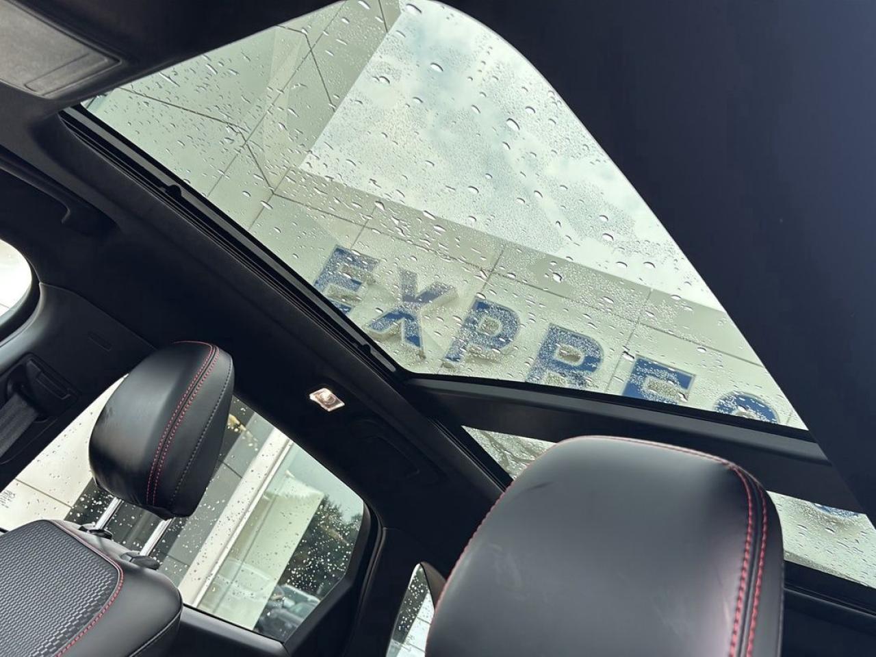 2024 Ford Escape ST-Line Photo5