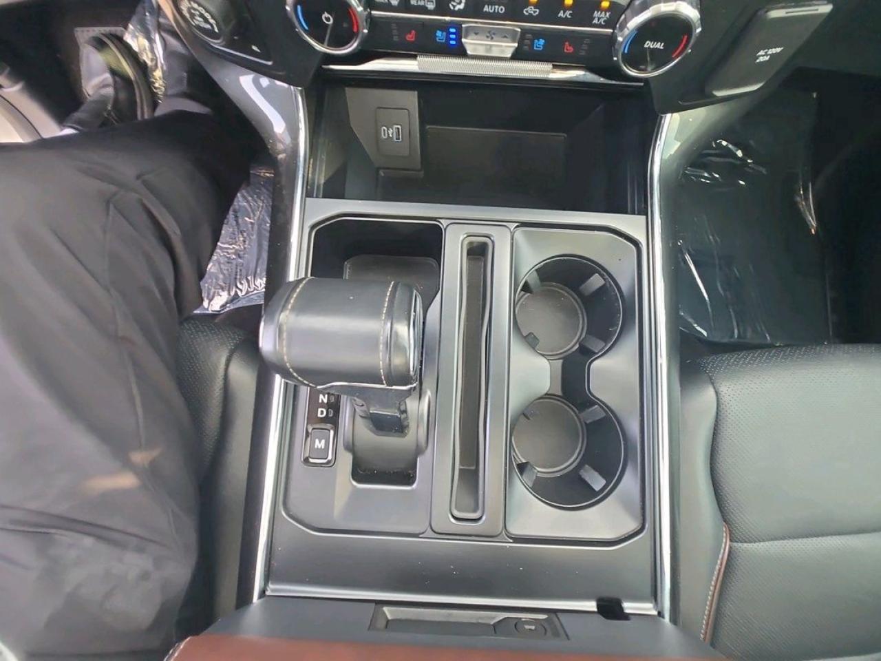 2022 Ford F-150 Lariat Photo5