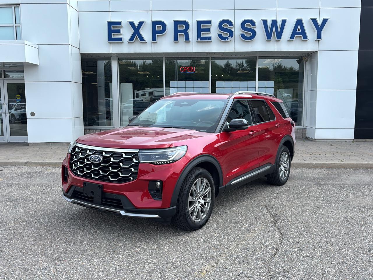 Used 2025 Ford Explorer Platinum for sale in New Hamburg, ON