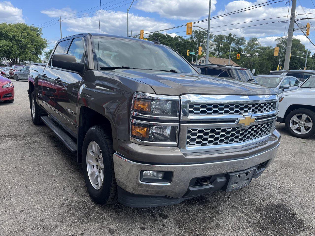 2015 Chevrolet Silverado 1500 LT Photo2