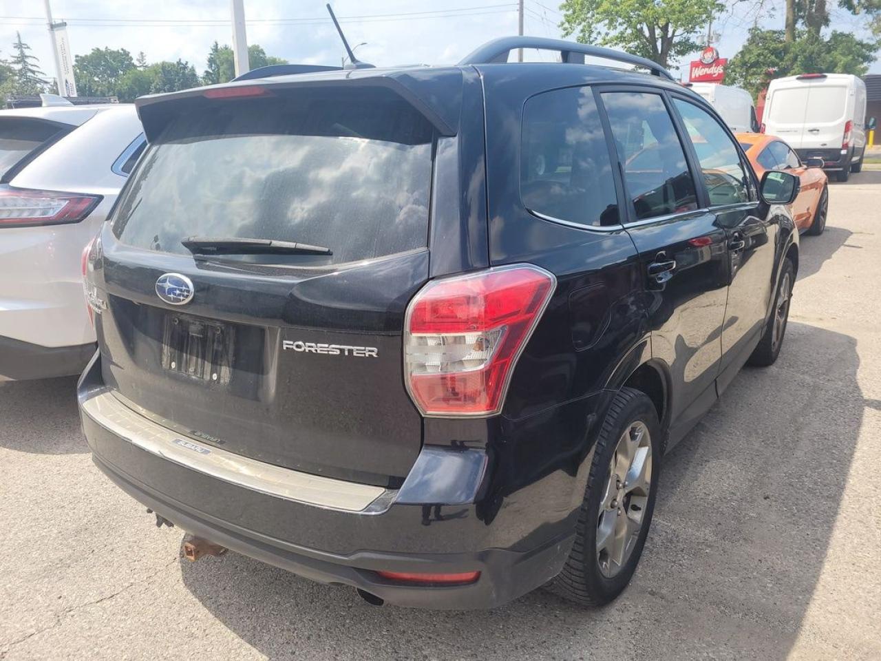 2015 Subaru Forester 2.5i Photo10