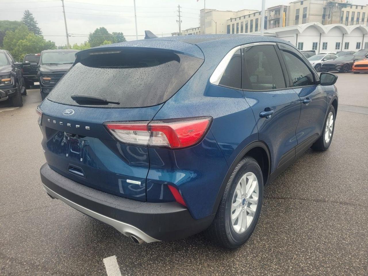2020 Ford Escape SE Photo24