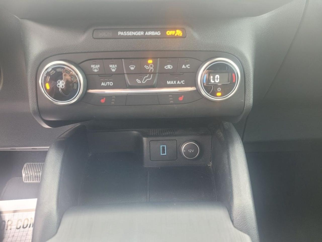 2020 Ford Escape SE Photo34