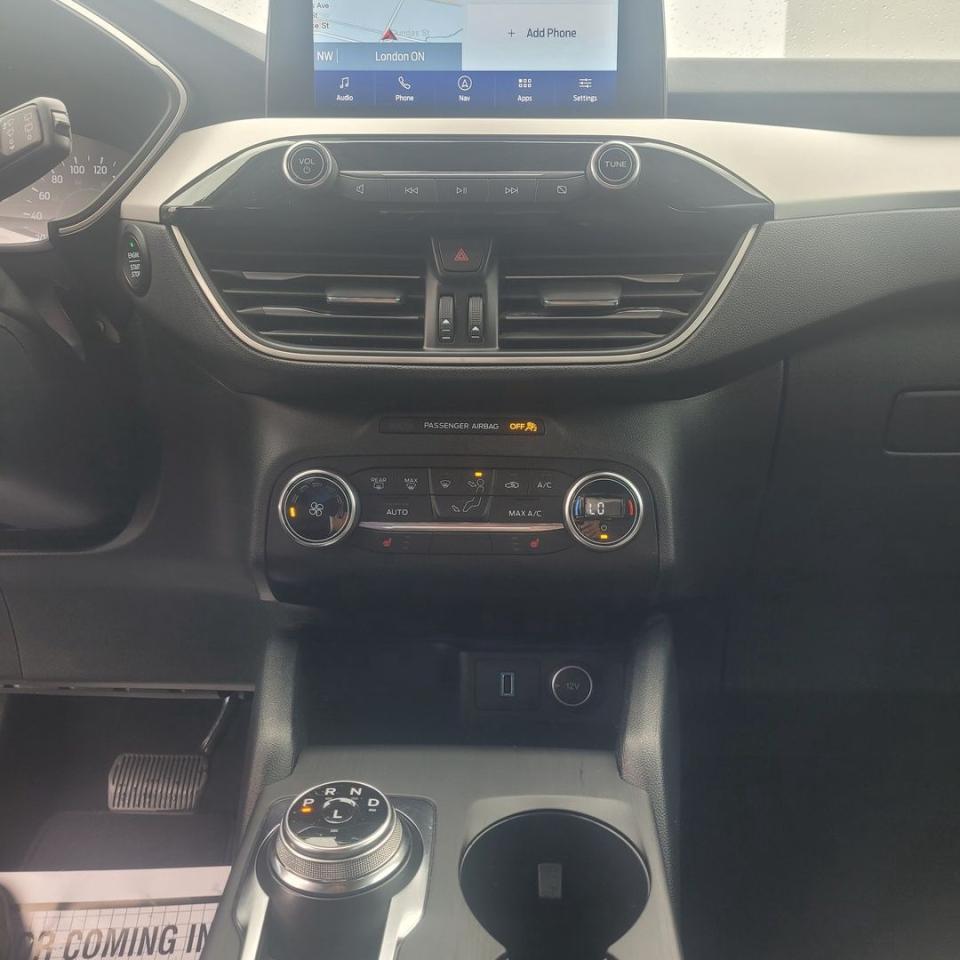 2020 Ford Escape SE Photo17