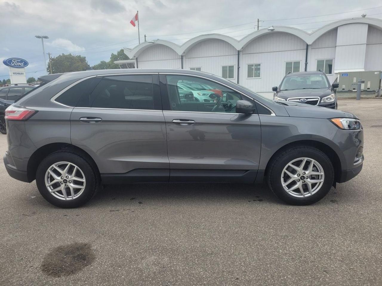 2024 Ford Edge SEL Photo6