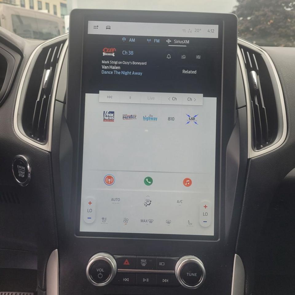 2024 Ford Edge SEL Photo15