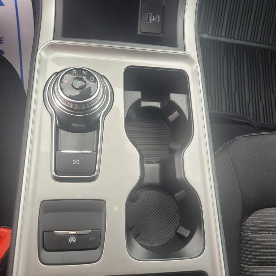 2024 Ford Edge SEL Photo33