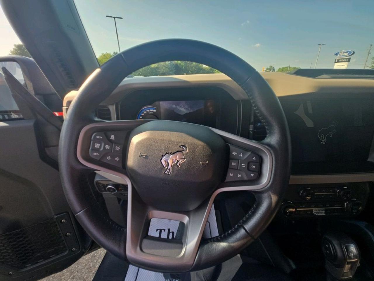 2023 Ford Bronco WildTrak Photo5