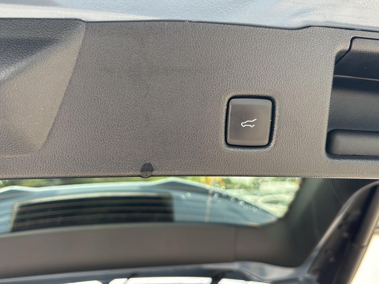 2024 Ford Escape ST-Line Photo5
