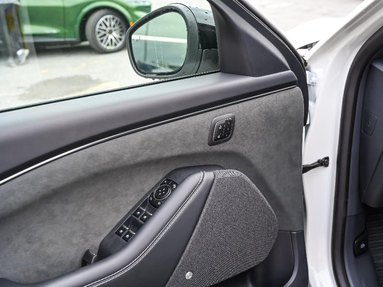 2025 Ford Mustang Mach-E GT Photo