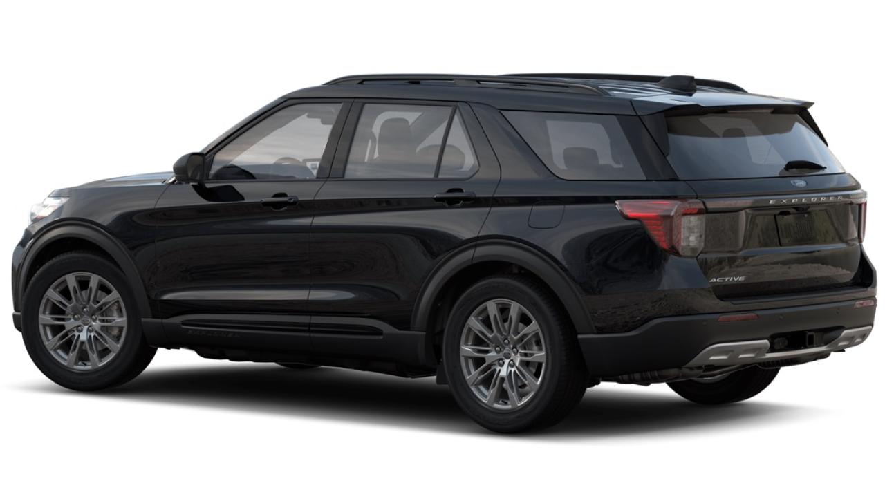 2025 Ford Explorer Active Photo