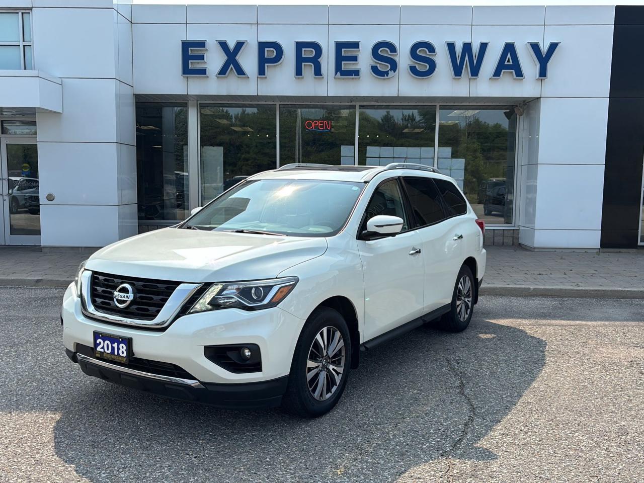 Used 2018 Nissan Pathfinder Platinum for sale in New Hamburg, ON
