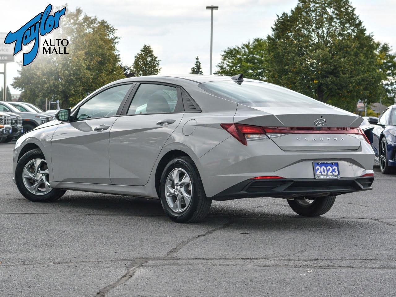 2023 Hyundai Elantra Essential Photo