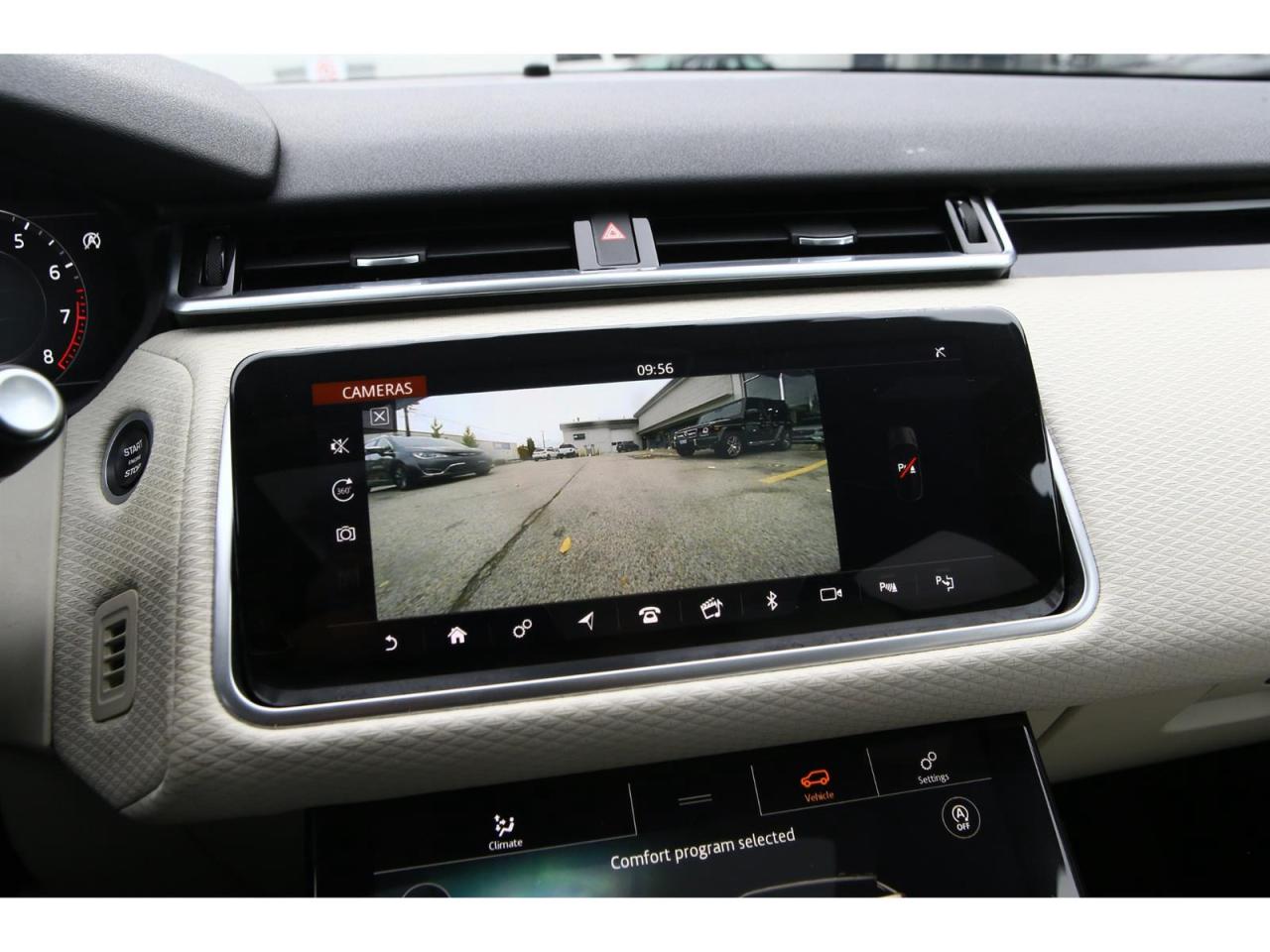 2018 Land Rover Range Rover Velar R-Dynamic SE Photo