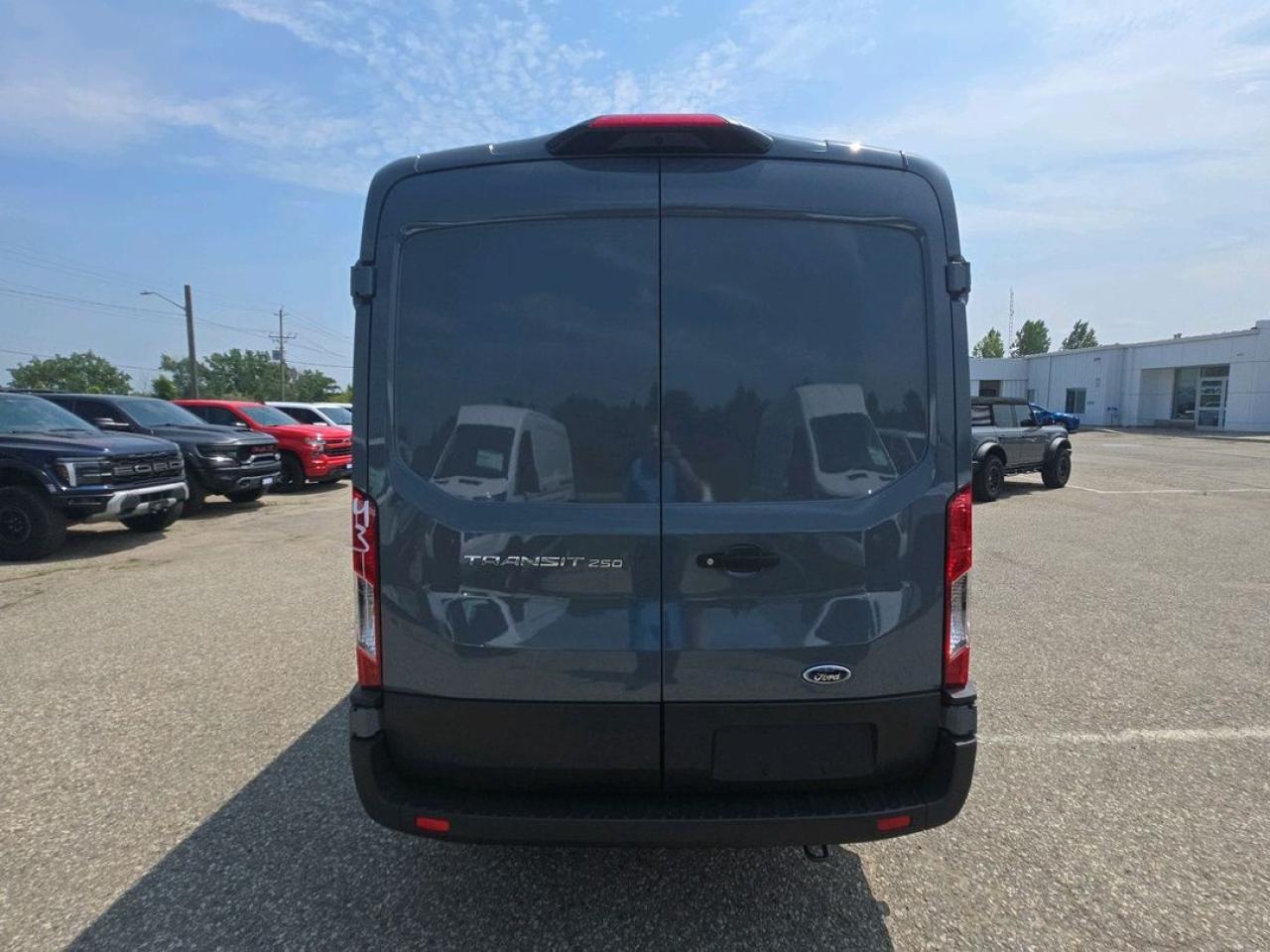2025 Ford Transit Cargo Van Photo3