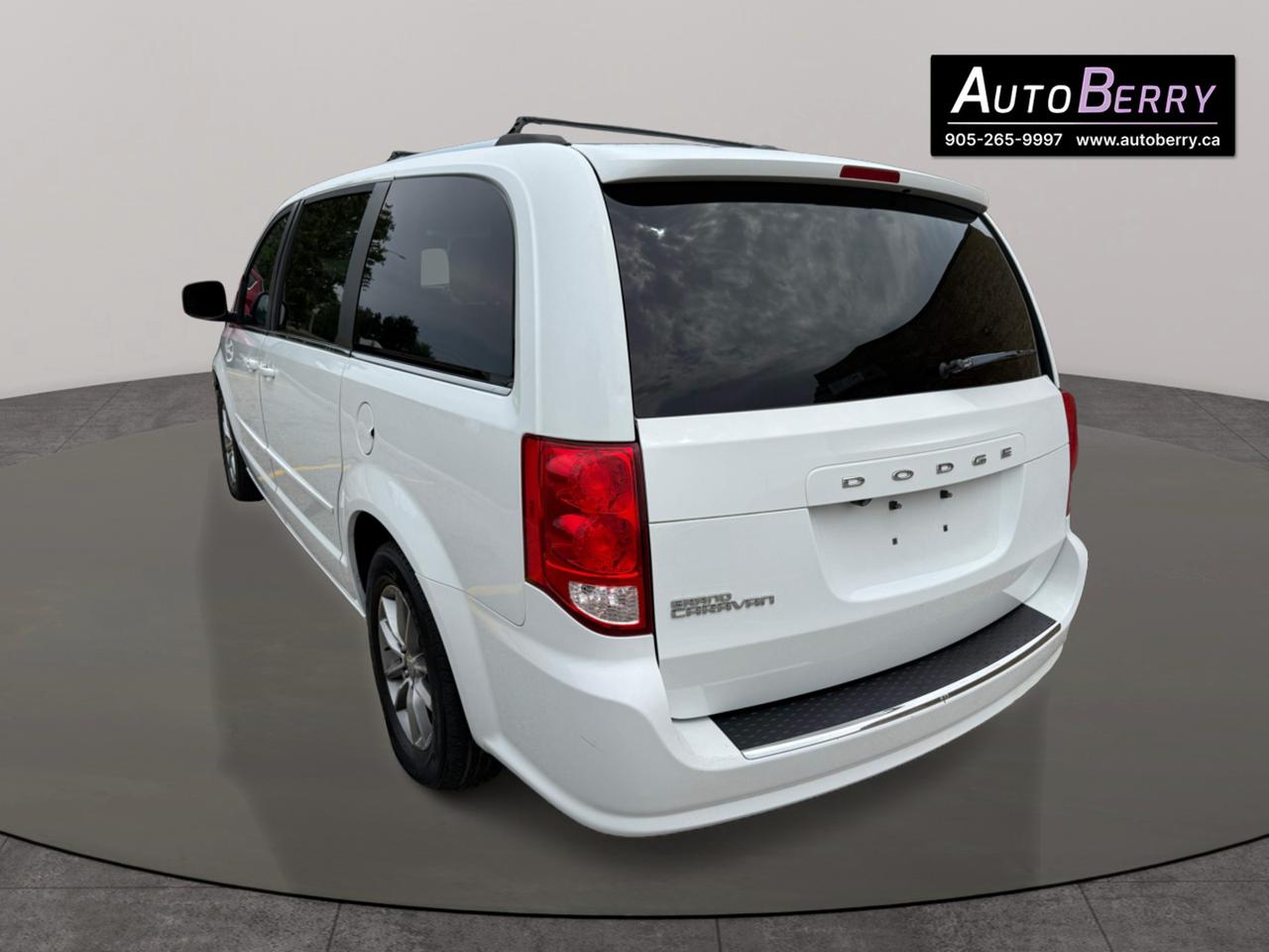 2015 Dodge Grand Caravan SXT Premium Plus Photo
