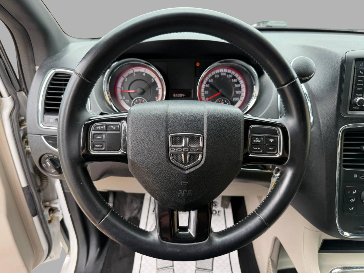 2015 Dodge Grand Caravan SXT Premium Plus Photo