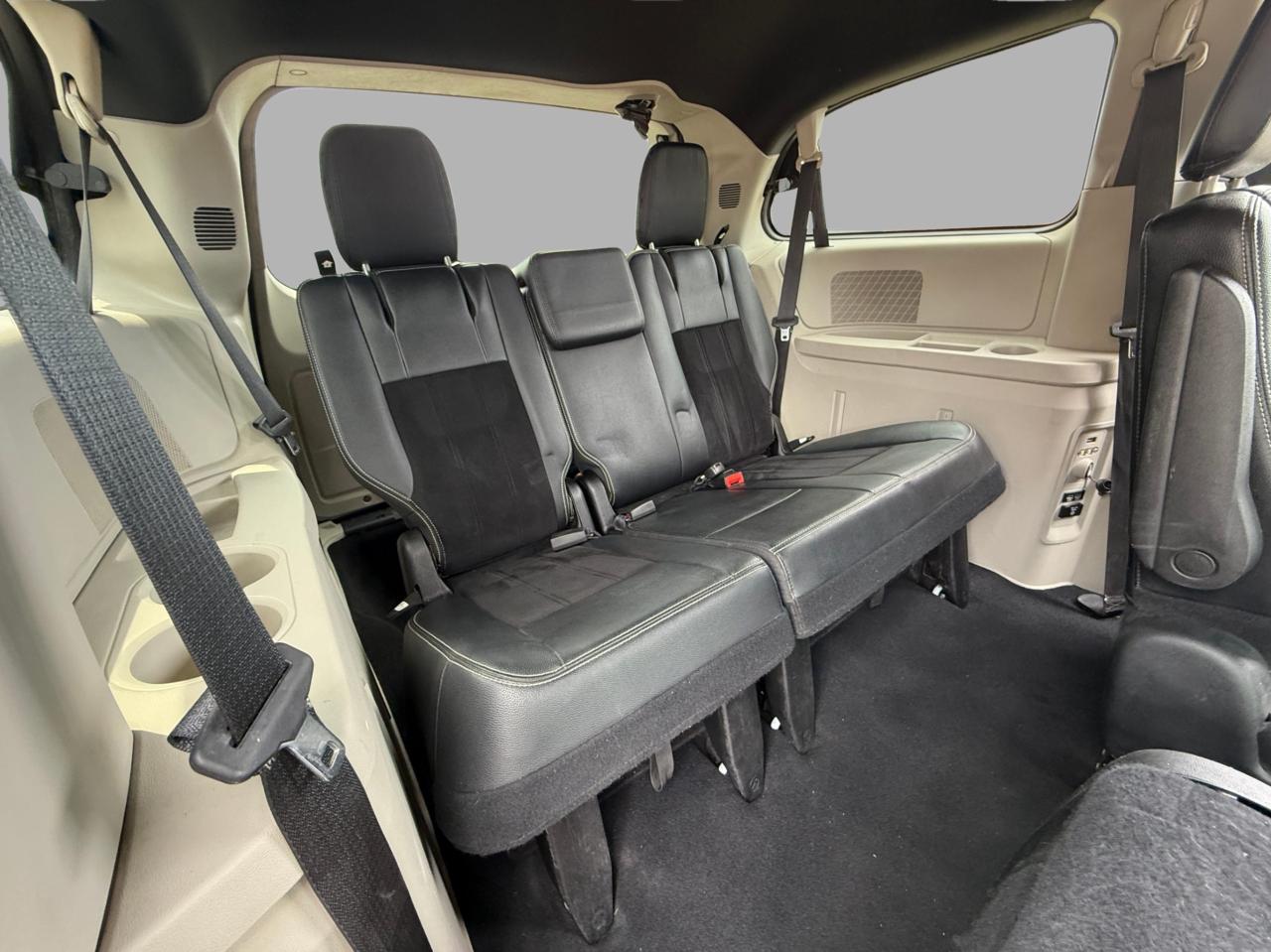 2015 Dodge Grand Caravan SXT Premium Plus Photo