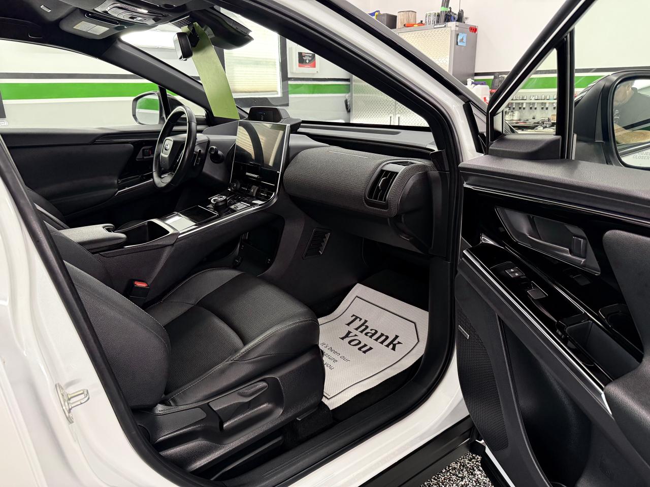2023 Subaru Solterra W/LUXURY PACKAGE - Photo #15