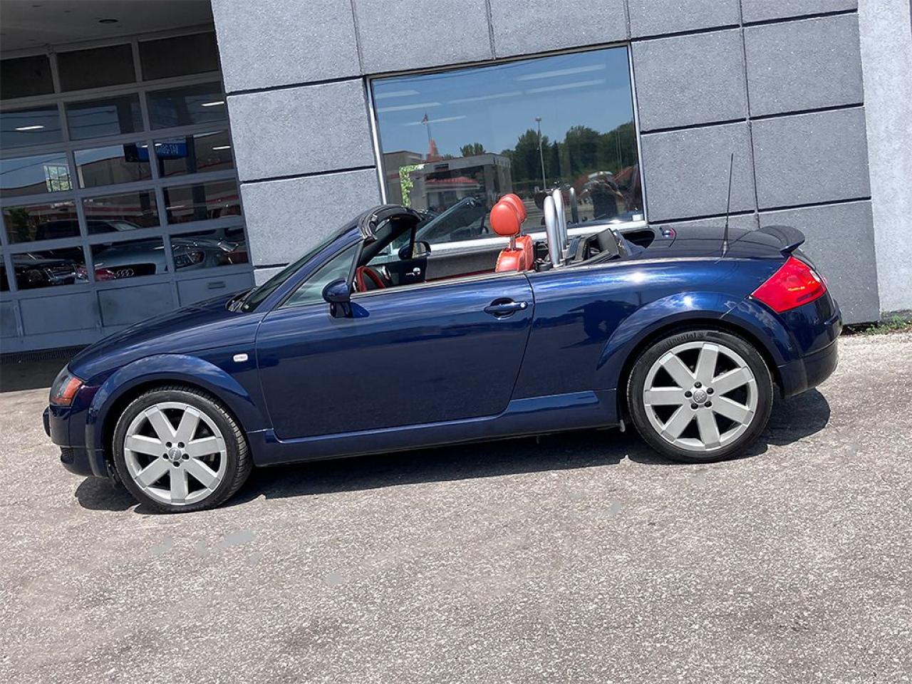 2005 Audi TT CONVERTIBLE|LEATHER|18in ALLOYS|PWR. TOP - Photo #7