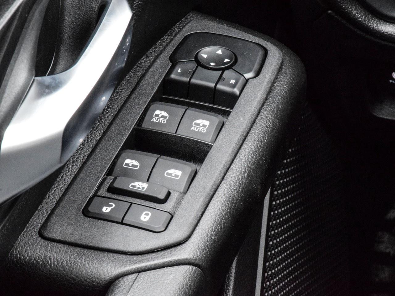 2025 RAM 1500 Tradesman 4x4 Crew Cab 5'7" Box Photo