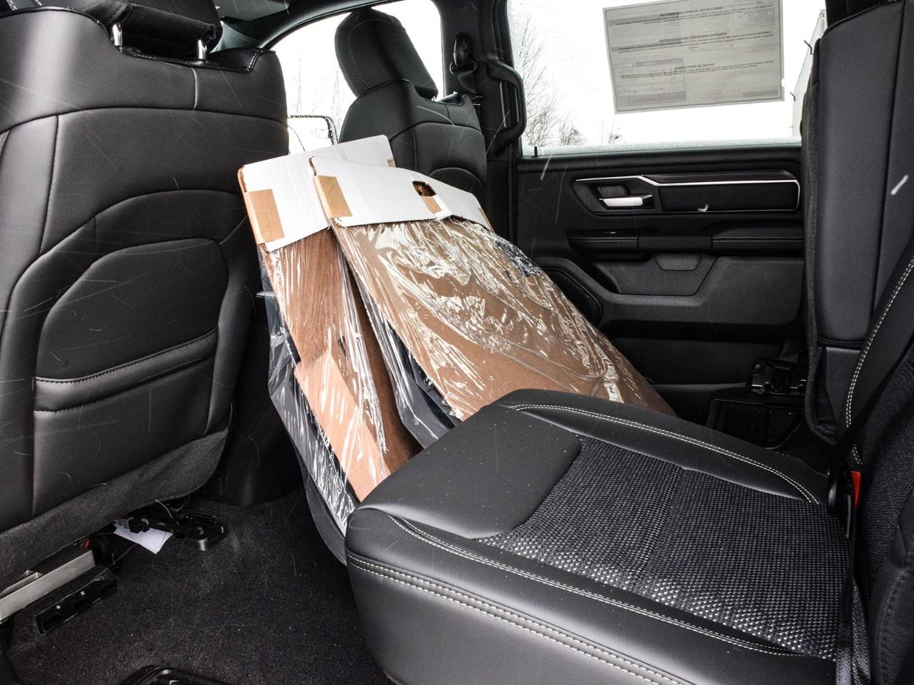 2026 RAM 1500 SPORT 4X4 CREW CAB 5'7" BOX Photo