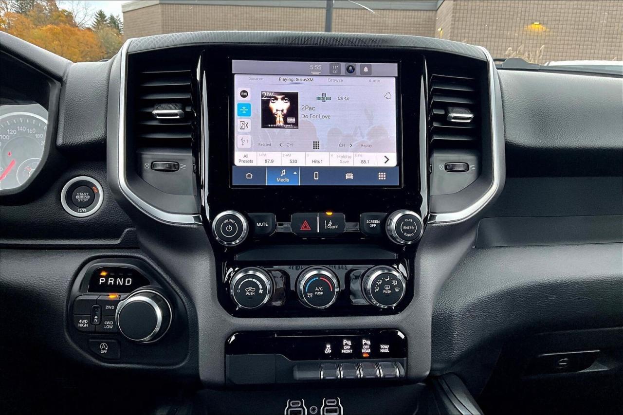 2025 RAM 1500 TRADESMAN CREW | Black Express Pkg | Buckets | V6 Photo