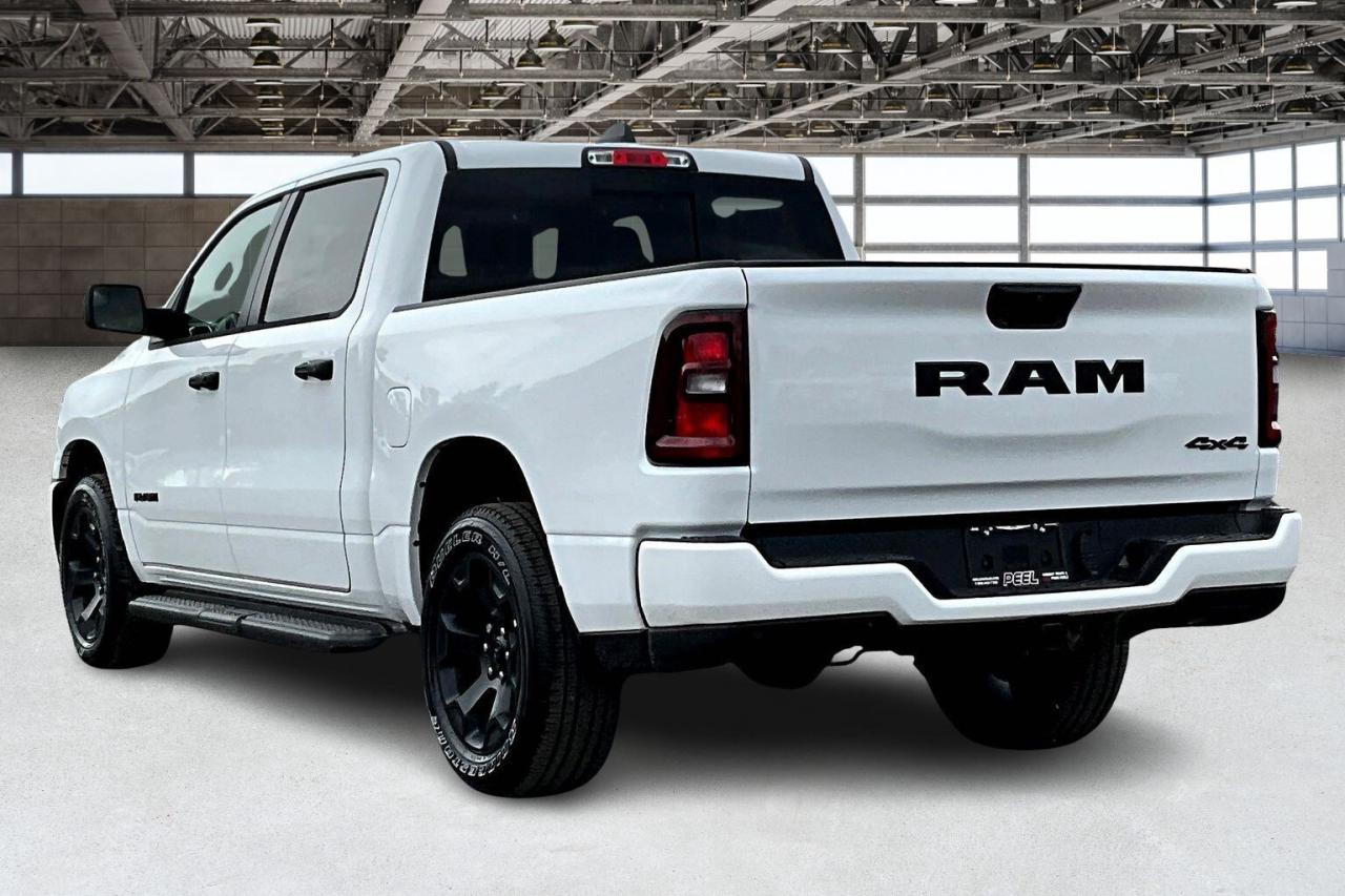 2025 RAM 1500 TRADESMAN CREW | Black Express Pkg | Buckets | V6 Photo2