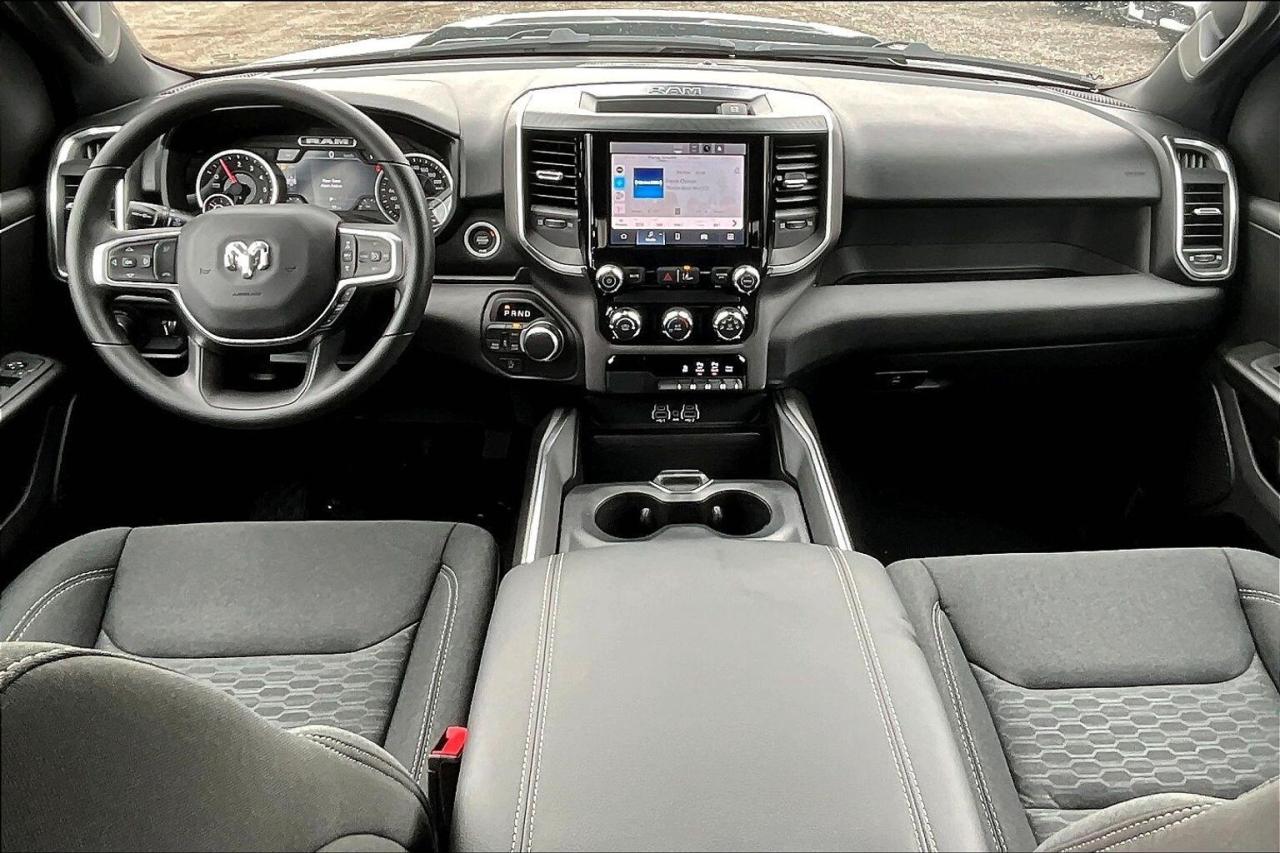 2025 RAM 1500 TRADESMAN CREW | Black Express Pkg | Buckets | V6 Photo