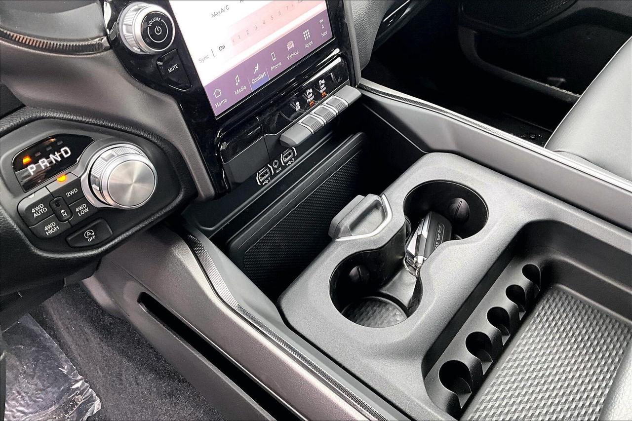 2026 RAM 1500 SPORT | 12" Screen | Htd Seats | R starter | CREW Photo