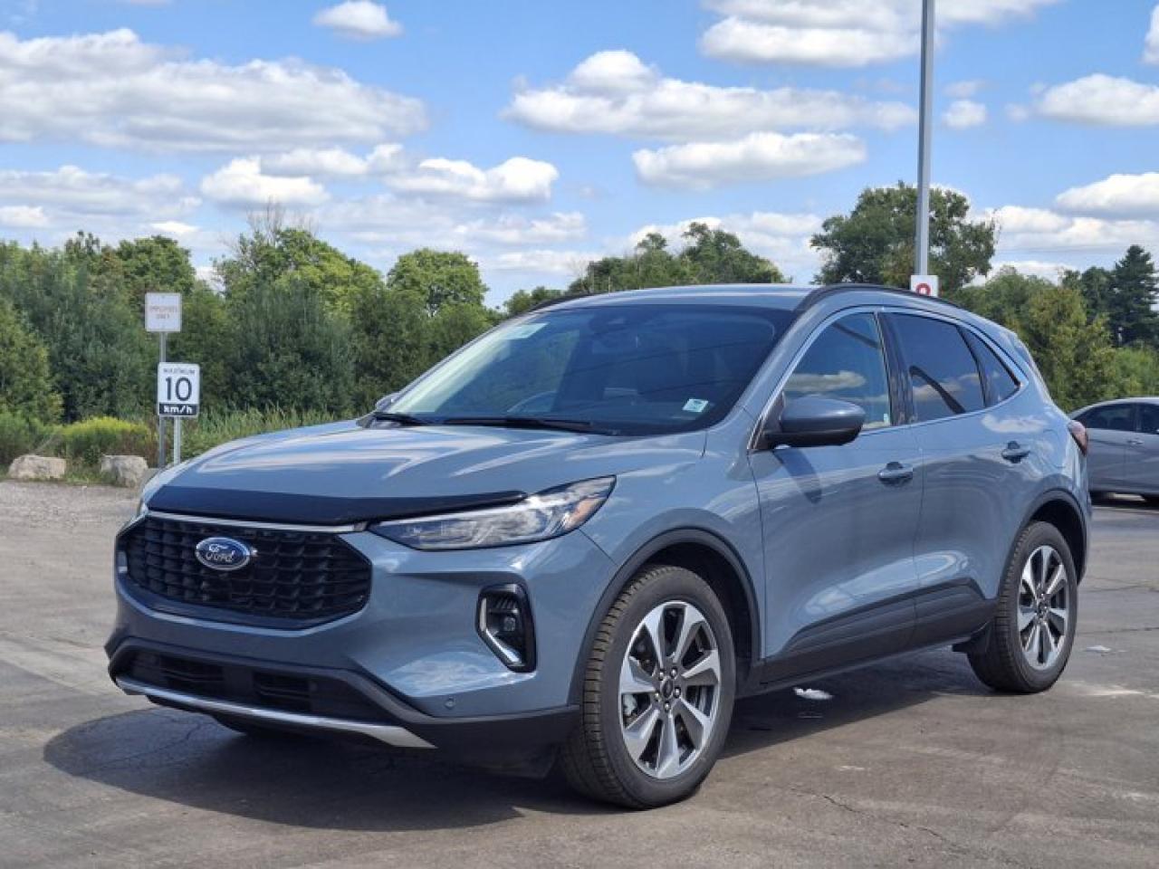 Used 2023 Ford Escape Platinum AWD | Leather | 360 Camera | Heated Seats | Power Seat | CarPlay + Android | and More ! for sale in Guelph, ON