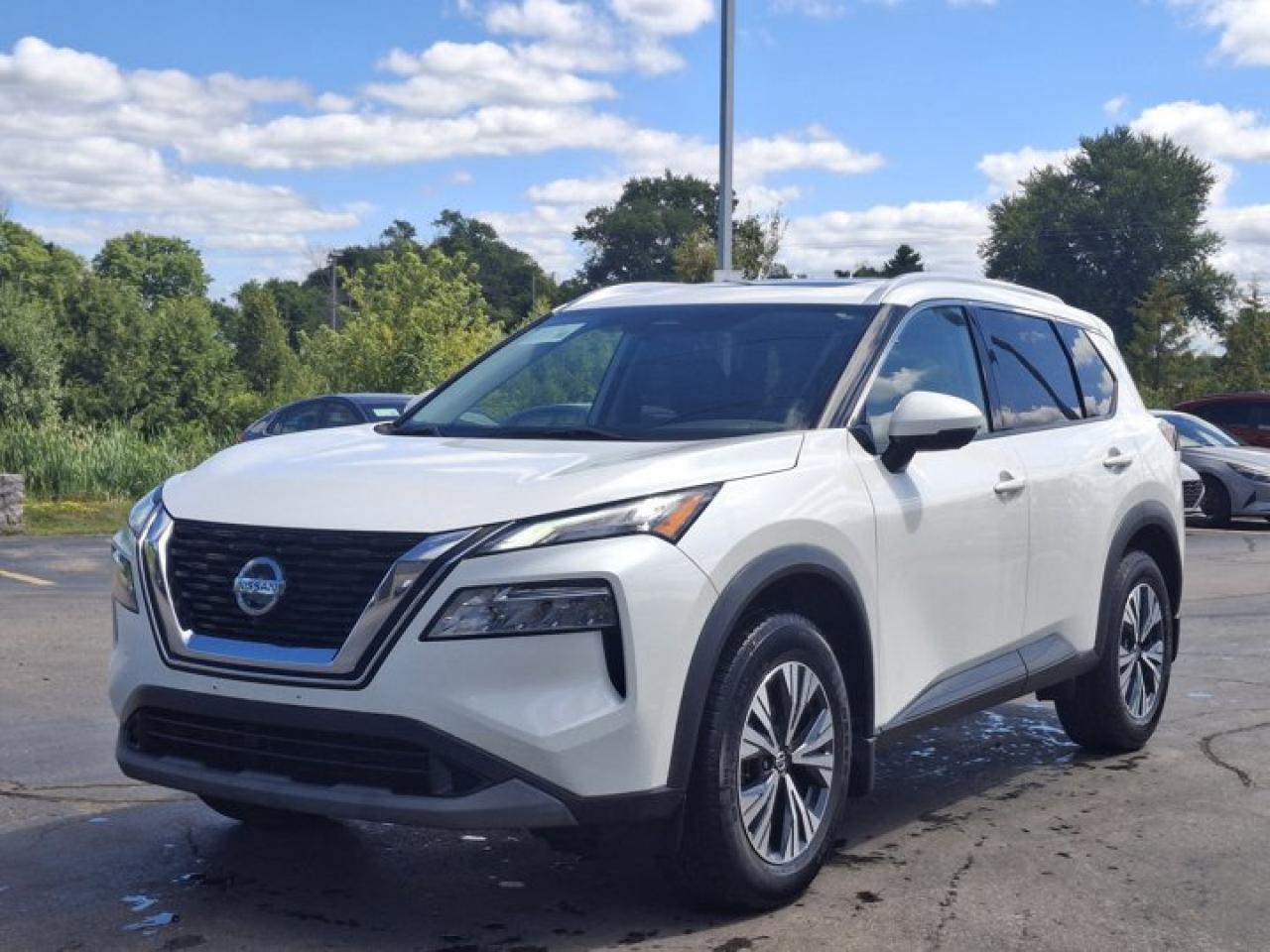 Used 2021 Nissan Rogue SV Premium AWD | Leather | Pano Roof | Heated Seats + Steering | Carplay and More ! for sale in Guelph, ON