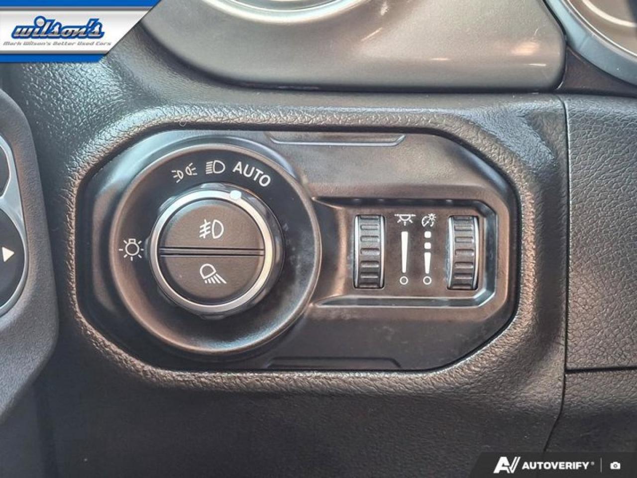 2021 Jeep Gladiator Overland | 6-Speed Manual | Heated Wheel + Seats | Rear Camera | CarPlay + Android | and More ! Photo