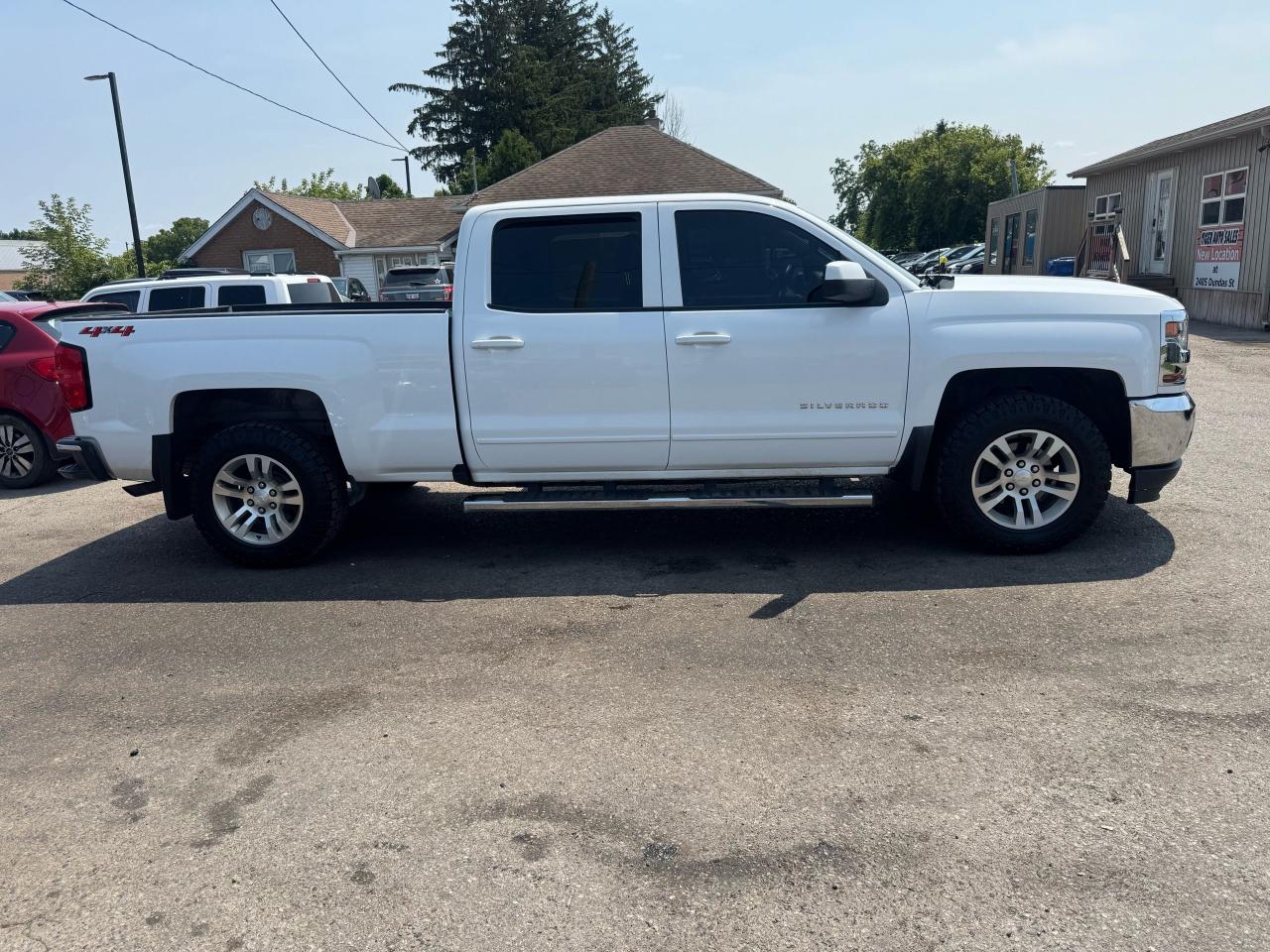 2018 Chevrolet Silverado 1500 LT, 4X4, CREW CAB, TOPPER, 5.3L V8, CERTIFIED - Photo #6
