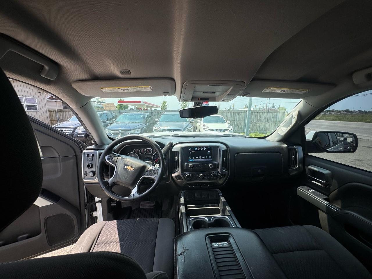 2018 Chevrolet Silverado 1500 LT, 4X4, CREW CAB, TOPPER, 5.3L V8, CERTIFIED - Photo #11