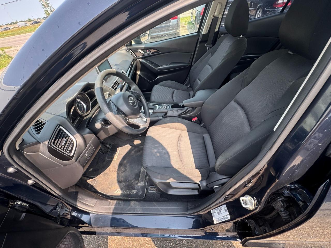 2015 Mazda MAZDA3 GS, AUTO, SEDAN, ONLY 29,000KMS, LOW KMS, CERT - Photo #12