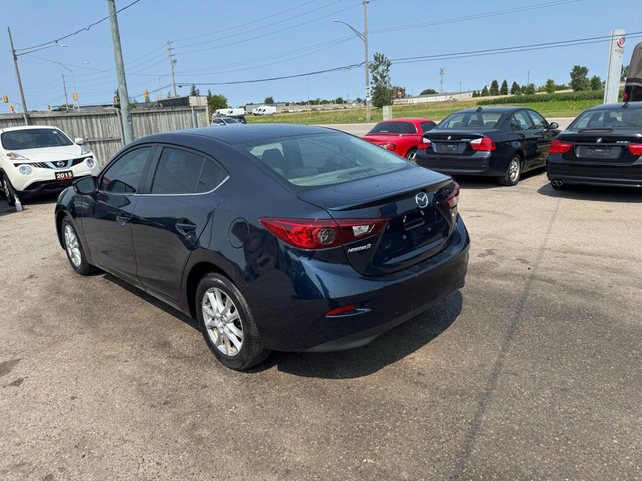 2015 Mazda MAZDA3 GS, AUTO, SEDAN, ONLY 29,000KMS, LOW KMS, CERT - Photo #3
