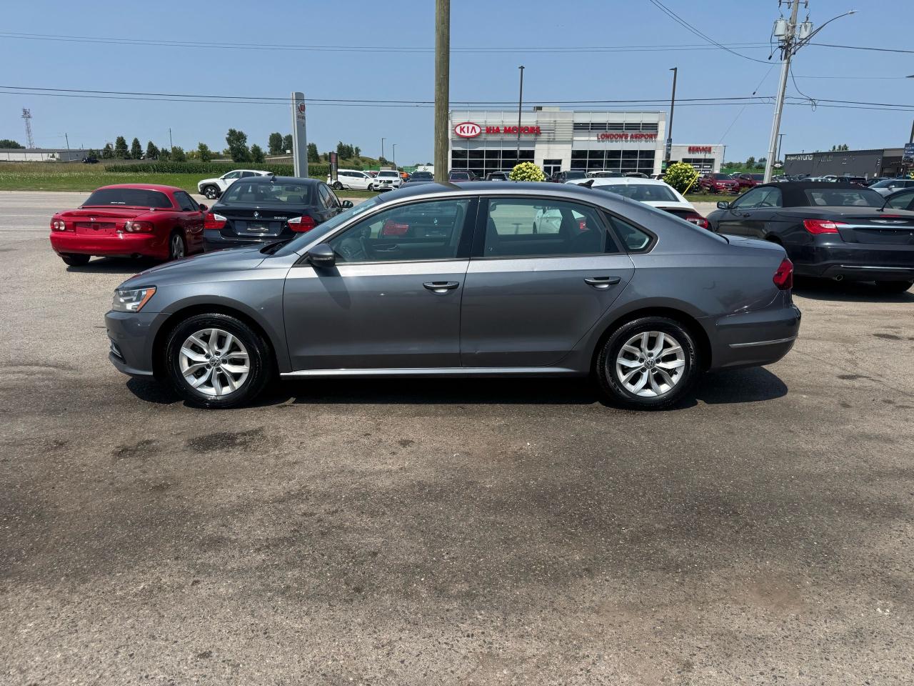 2018 Volkswagen Passat TRENDLINE+, SEDAN, AUTO, 4 CYL, ONLY 172KMS, CERT - Photo #2