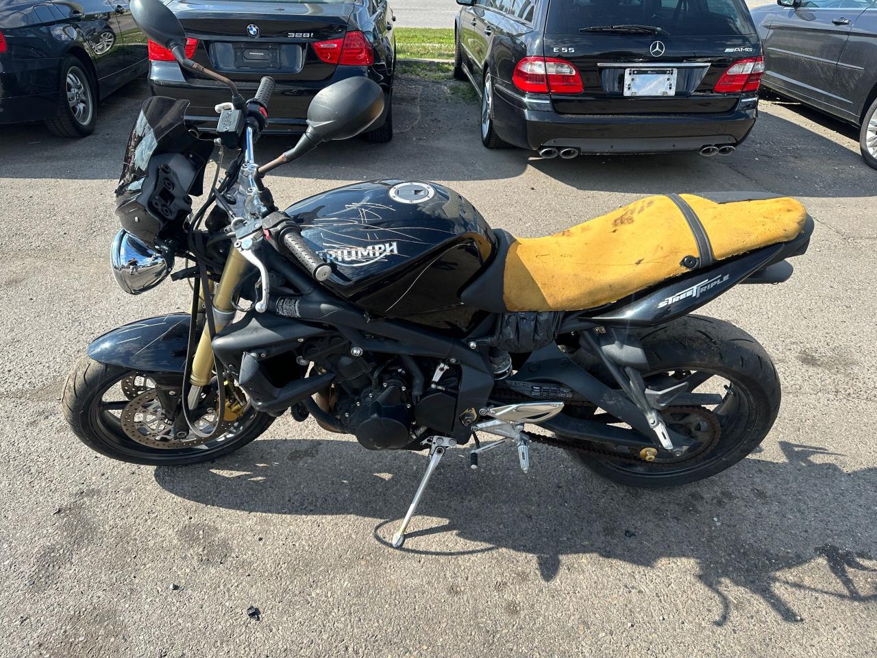 2009 Triumph Speed Triple R STREET TRIPLE, VANDALIZED, EXHAUST, NO KEYS,AS IS - Photo #2