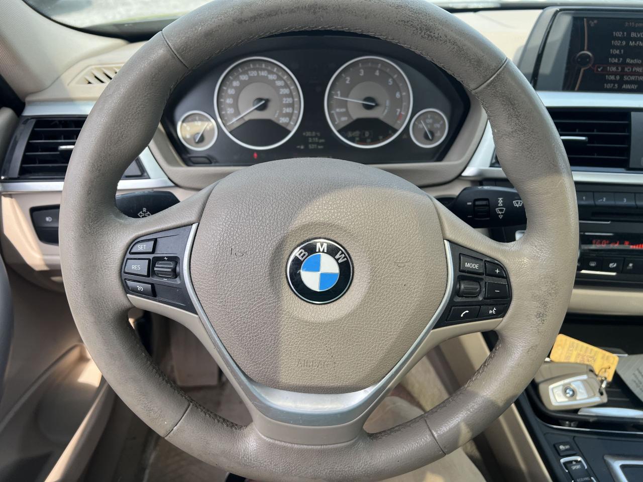 2013 BMW 3 Series 328i xDrive Photo4