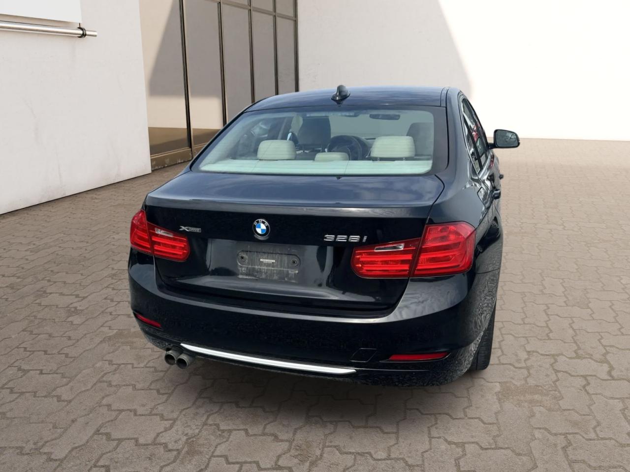 2013 BMW 3 Series 328i xDrive - Photo #3