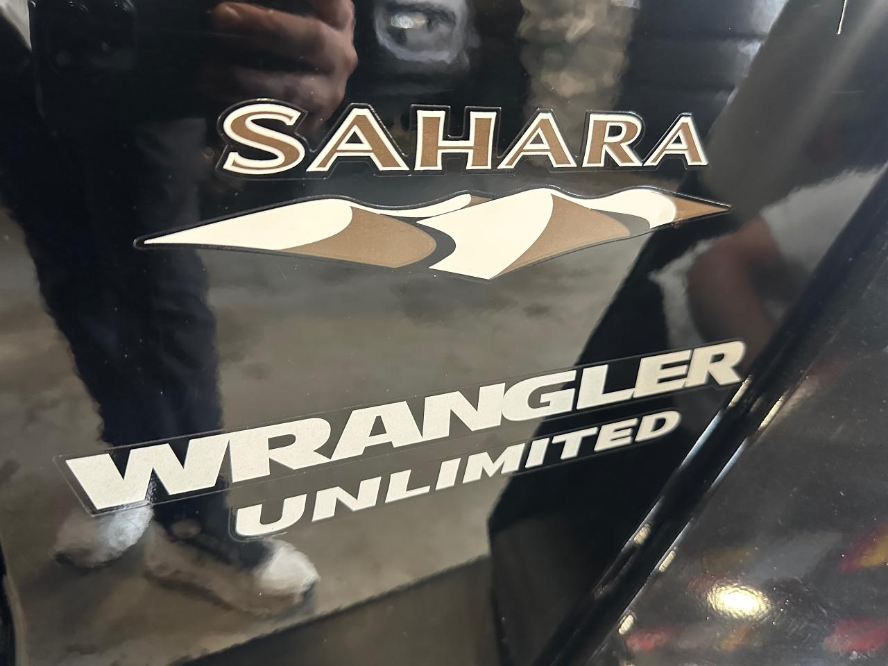 2016 Jeep Wrangler 4WD 4DR SAHARA WRANGLER UNLIMITED Photo4