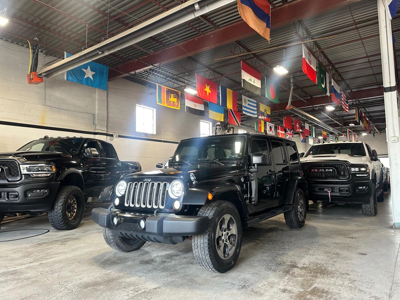 Used 2016 Jeep Wrangler 4WD 4DR SAHARA for sale in North York, ON