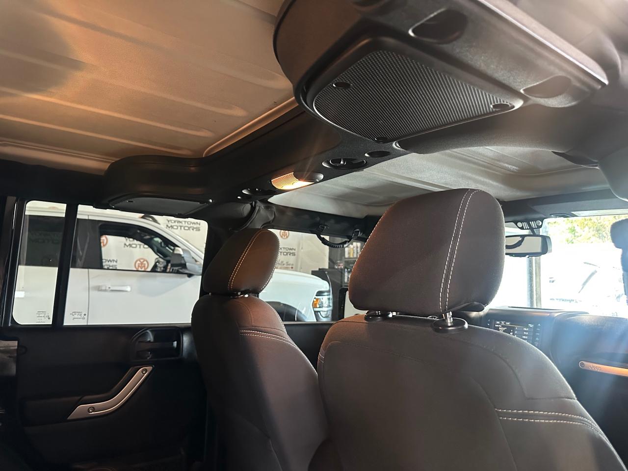 2016 Jeep Wrangler 4WD 4DR SAHARA - Photo #13