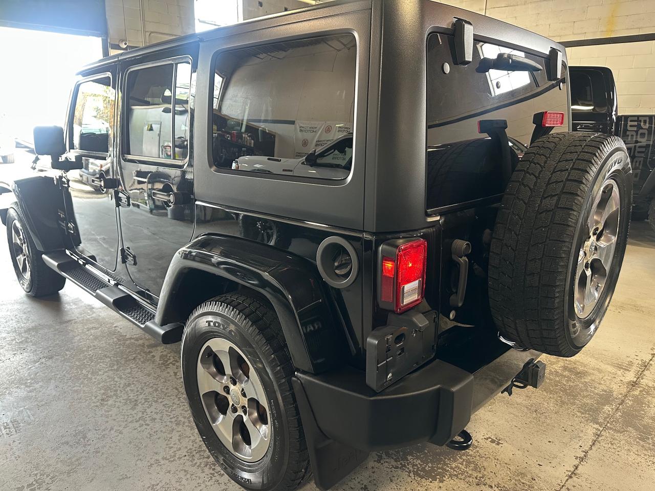 2016 Jeep Wrangler 4WD 4DR SAHARA - Photo #19