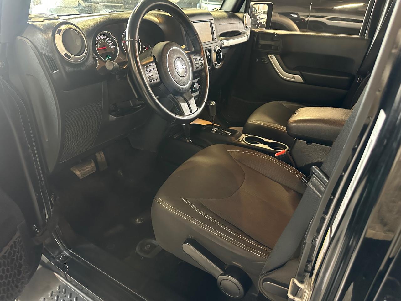 2016 Jeep Wrangler 4WD 4DR SAHARA - Photo #22